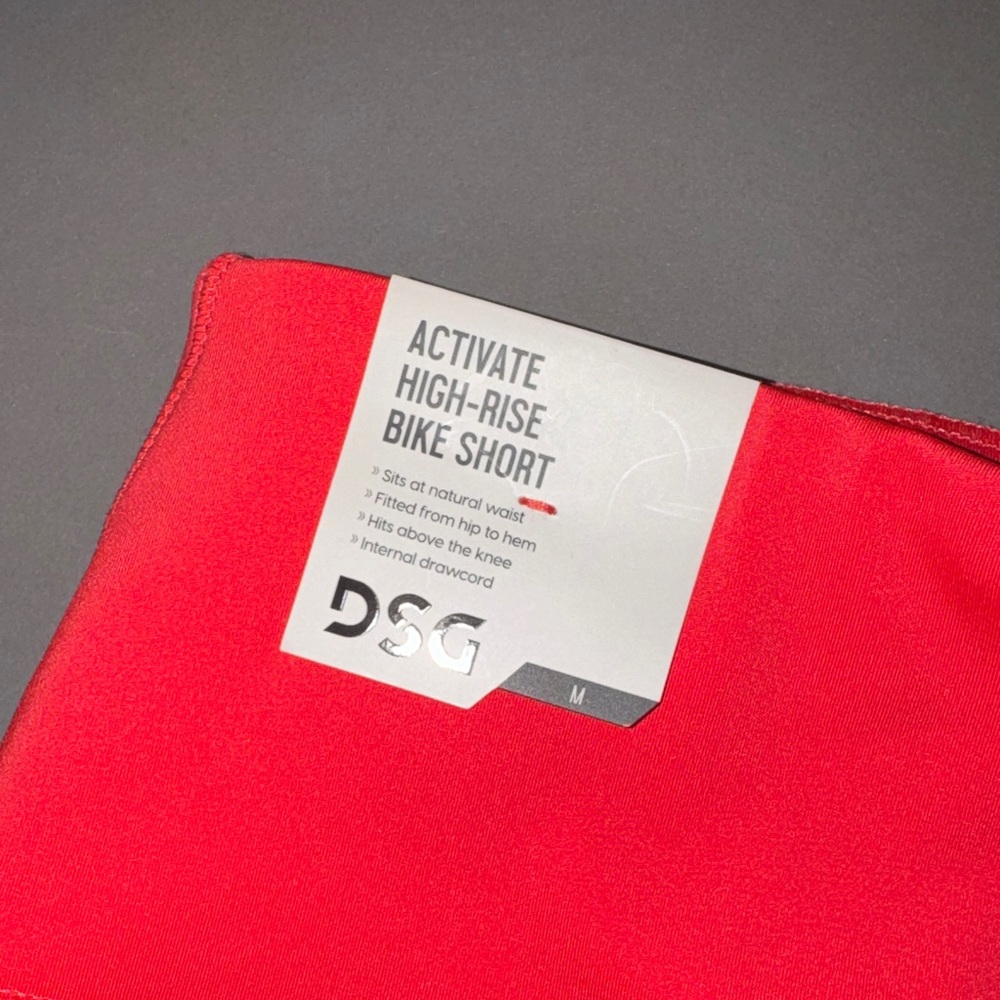 DSG Women's Red Bicycle Athletic Shorts Size M Runs Small - Picture 2 of 7